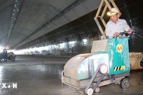 Nỗ lực thi công nước rút trên công trường hầm Đèo Ngang mở rộng