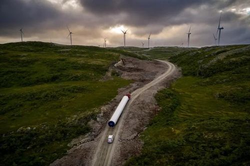 Gã khổng lồ turbine điện gió Vestas bận rộn 'chốt đơn'