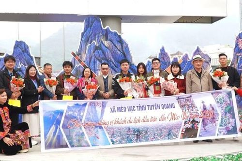Đón khách 'xông đất', Tuyên Quang gửi thông điệp điểm đến thân thiện