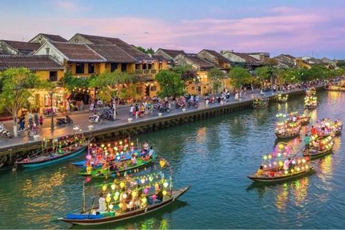 Ngày đầu năm mới 2026 nên đi đâu để cả năm gặp may?