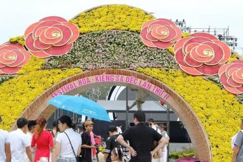 Rộn ràng không khí du xuân tại Festival Sa Đéc