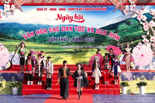 Bảo tồn văn hóa dân tộc gắn liền với phát triển du lịch