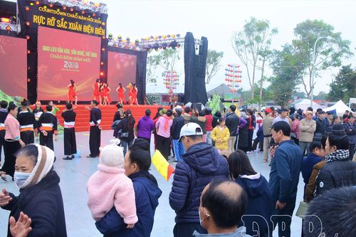 Rộn ràng đón năm mới với nhiều hoạt động vui chơi, trải nghiệm
