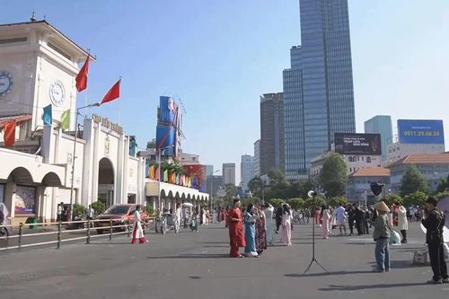 TP.HCM rộn ràng đón năm mới 2026