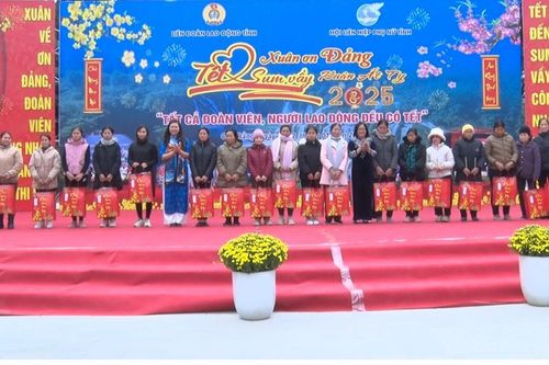 'Tết Tây' và khát vọng đổi mới