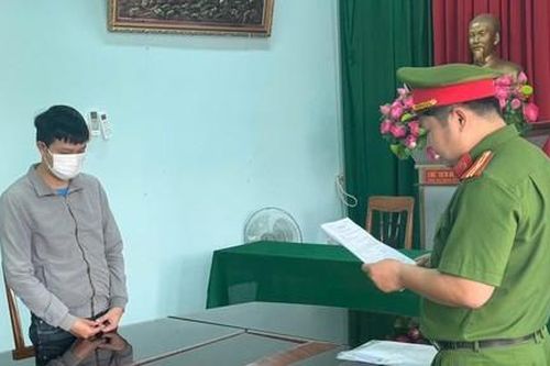 Bắt nhân viên ngân hàng chiếm đoạt 2,1 tỷ đồng để cá độ bóng đá