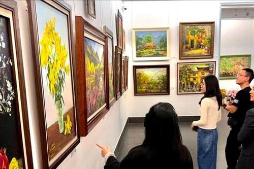 Cùng cảm nhận 'Miền xanh' của đất nước qua tác phẩm của 6 họa sĩ