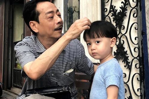 Xúc động bài đăng của con trai cố NSND Hoàng Dũng