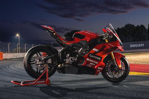 Chiếc Ducati Panigale V4 S tri ân nhà vô địch MotoGP Marc Márquez