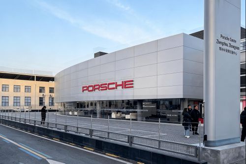 Porsche thừa nhận 'đi sai hướng' tại Trung Quốc