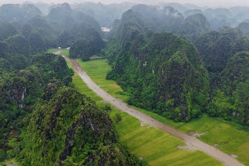 Ninh Bình: Đánh thức 'di sản động' từ những dòng sông cổ