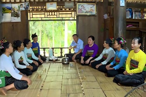 Người có uy tín 'thổi hồn' văn hóa, giữ vững niềm tin nơi miền núi xứ Thanh