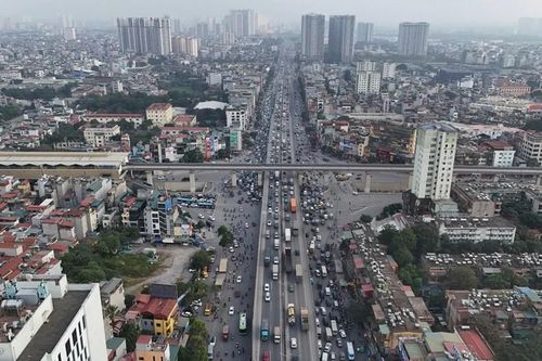 Tránh ngay 3 nút giao này nếu không muốn 'chôn chân' 2 tiếng khi trở lại Thủ đô