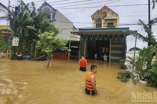 Phát huy sự chủ động của chính quyền cơ sở nhằm thích ứng, chống chọi thiên tai