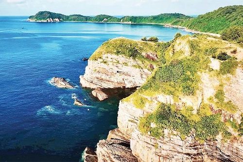 Người lao động ở vùng đặc biệt khó khăn có thể nghỉ hưu sớm từ 1/1/2026