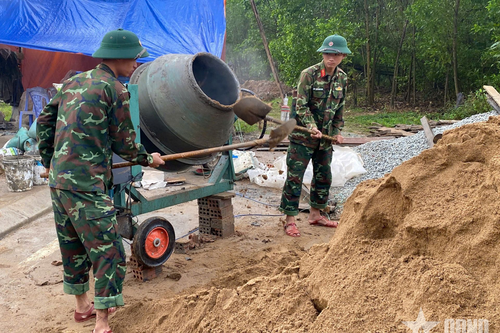 'Chiến dịch Quang Trung' tại TP Huế: Ấm áp nghĩa tình quân dân trên mảnh đất Cố đô