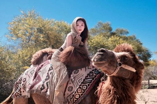 Hot girl Karty Chang khoe sắc giữa sa mạc, visual trong trẻo gây sốt mạng