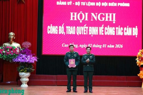 Bàn giao chức trách, nhiệm vụ Chỉ huy trưởng Bộ đội Biên phòng tỉnh Cao Bằng