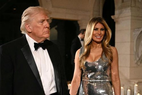 Diện mạo gây sốt của bà Melania Trump