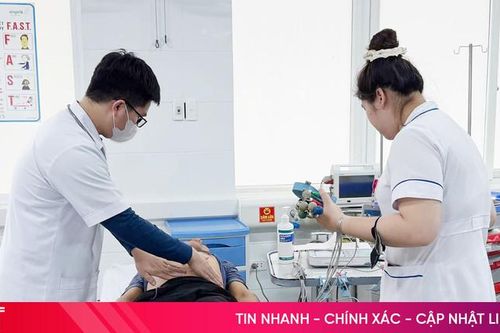 Những người gác niềm riêng vì việc chung