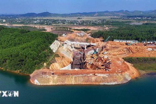 Hà Tĩnh: Thi công xuyên kỳ nghỉ lễ tại dự án hồ Kẻ Gỗ