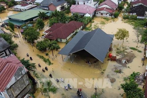 Indonesia nỗ lực hỗ trợ doanh nghiệp nhỏ bị tác động bởi lũ lụt