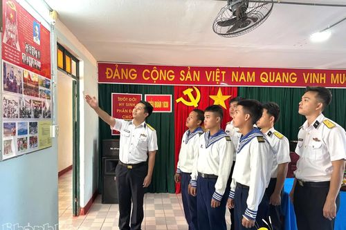 Lữ đoàn 957 Vùng 4 Hải quân tổ chức nhiều hoạt động thiết thực, ý nghĩa đầu năm mới