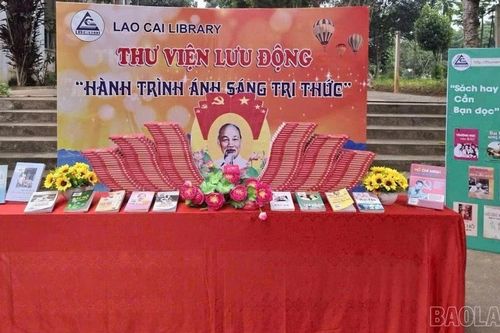 Lào Cai: Phối hợp tổ chức chào xuân 2026 và trao tặng sách tại Cơ sở Cai nghiện số 1