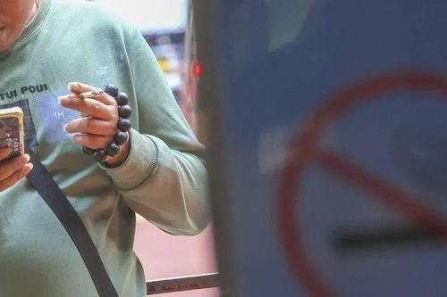 Hong Kong (Trung Quốc) ban hành quy định mới về kiểm soát hút thuốc lá