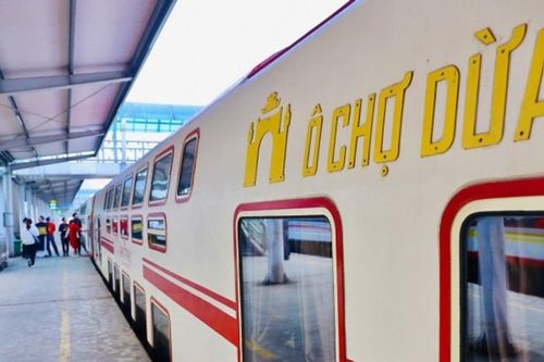 Hà Nội 5 cửa ô: Chuyến tàu di sản nối nhịp Thăng Long - Kinh Bắc ngày đầu năm mới