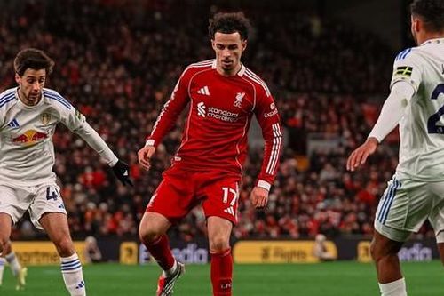 Ngoại hạng Anh: Liverpool và Man City cùng bị cầm hòa