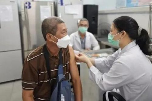 11 nhóm được hưởng 100% chi phí khám, chữa bệnh