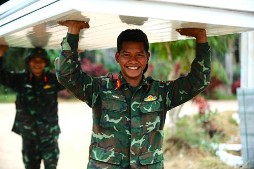 Bộ đội dựng nhà Chiến dịch Quang Trung: Một mùa Tết khác ở vùng lũ