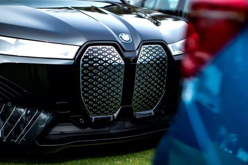 BMW giảm giá sâu trước sức ép xe điện Trung Quốc