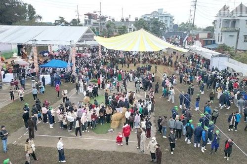 Sôi động hội thi tôn vinh nghề chăn nuôi bò sữa trên cao nguyên Mộc Châu