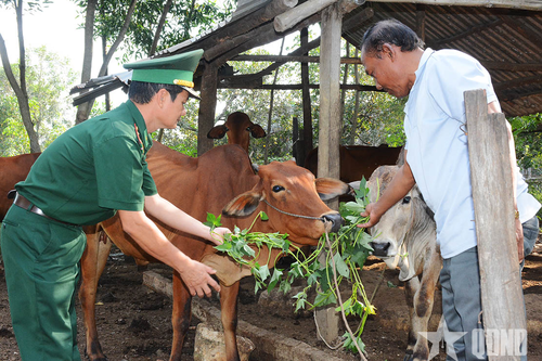 Xây dựng thế vững lòng dân, giữ biên cương yên bình, no ấm - Bài 1: Chỗ dựa tin cậy của đồng bào vùng biên