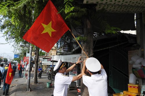 Hải đoàn 129 tham gia Xuân tình nguyện chăm lo người già neo đơn, trẻ mồ côi
