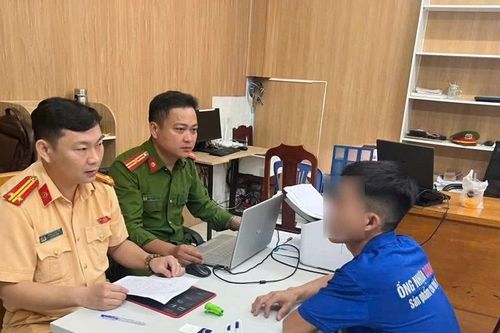 Xác minh clip tài xế xe tải tạt đầu, cầm hung khí đe dọa lái xe buýt tại Đà Nẵng