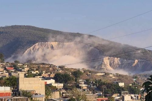 Động đất mạnh tại Mexico: Tượng đài lắc lư, cuộc họp báo của Tổng thống bị gián đoạn