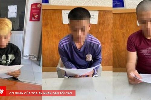 Sử dụng hung khí uy hiếp để cướp tài sản