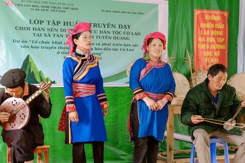 'Đánh thức' tiếng đàn Sèn Dư của đồng bào Cờ Lao