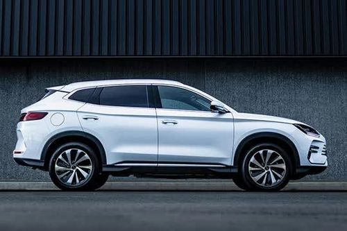 Doanh số ôtô Trung Quốc vượt Nhật Bản năm 2025, vươn lên dẫn đầu thế giới