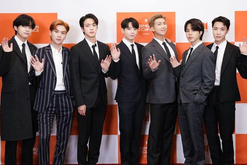 Cổ phiếu HYBE tăng mạnh sau khi 'át chủ bài' BTS công bố ngày trở lại