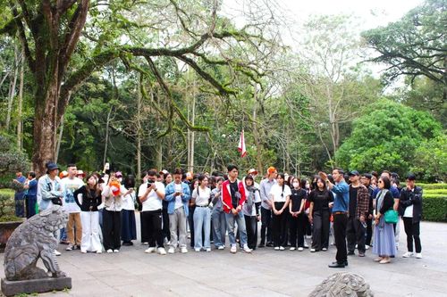 Về miền du lịch tâm linh xứ Thanh