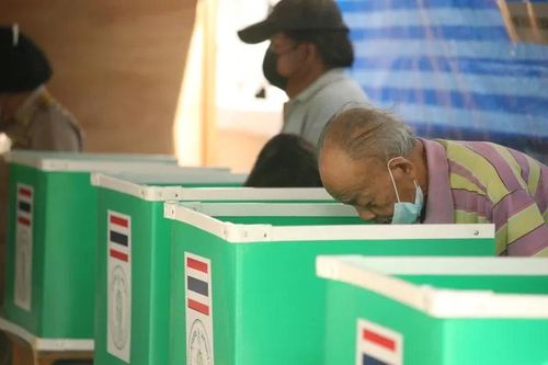Lần đầu tiên sau nhiều năm, Thái Lan tổ chức trưng cầu Hiến pháp trùng ngày tổng tuyển cử