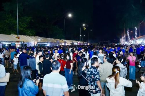 [Chùm ảnh] Sôi nổi 90 gian hàng tại Lễ hội ẩm thực đường phố Phước Long
