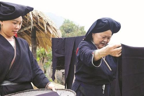 Nâng cao đời sống, giảm nghèo bền vững cho đồng bào dân tộc thiểu số