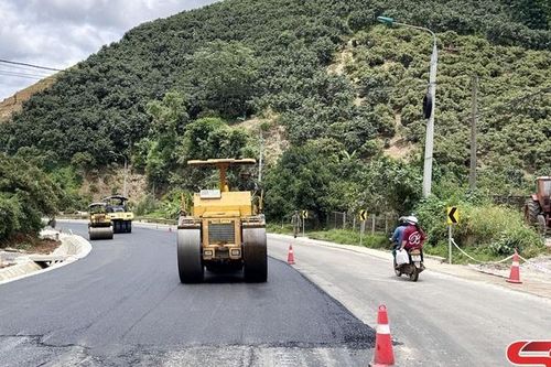 Khơi thông huyết mạch, kết nối vùng miền