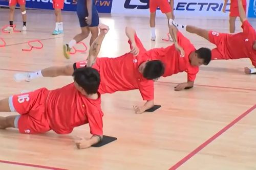 Futsal nam bắt đầu tập luyện chuẩn bị cho VCK châu Á