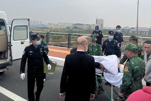 Mở 'luồng xanh' hỗ trợ y tế cấp cứu bệnh nhân trong ngày nghỉ Tết Dương lịch